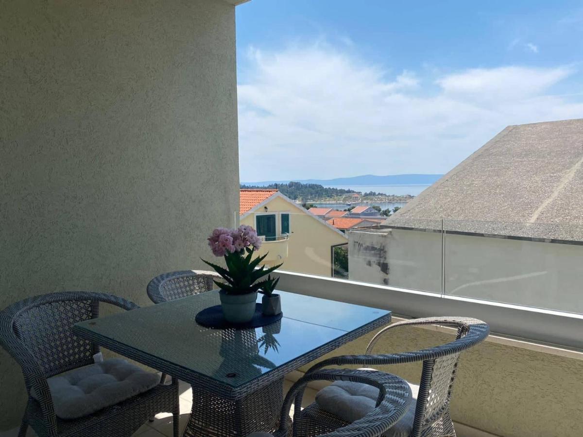 Modern Apartments With Garage Makarska Exterior foto